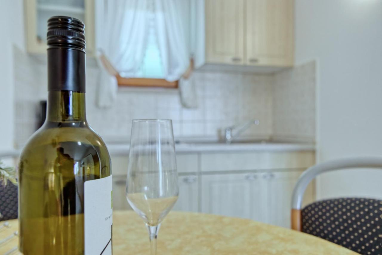 Apartmets Slavica 1644 Banjole Esterno foto