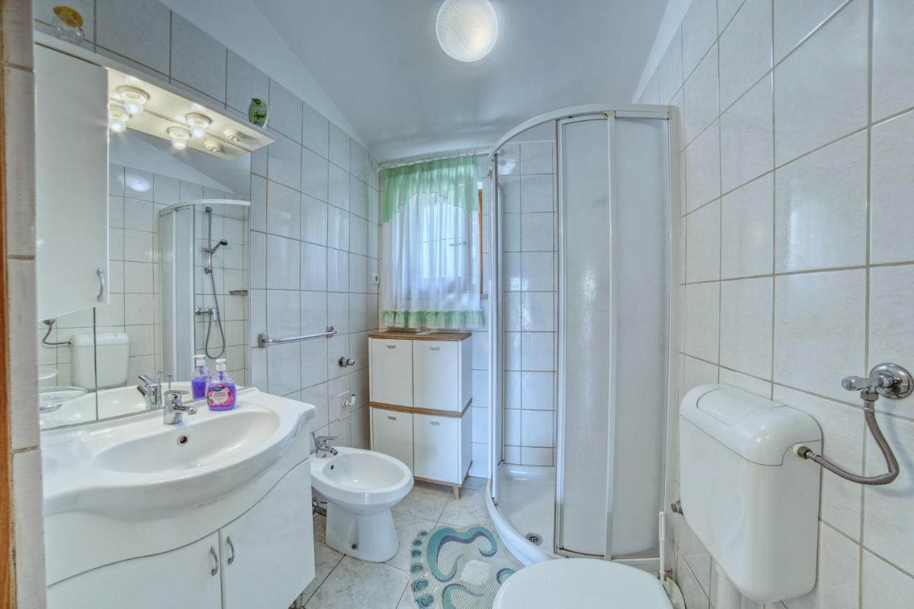 Apartmets Slavica 1644 Banjole Esterno foto
