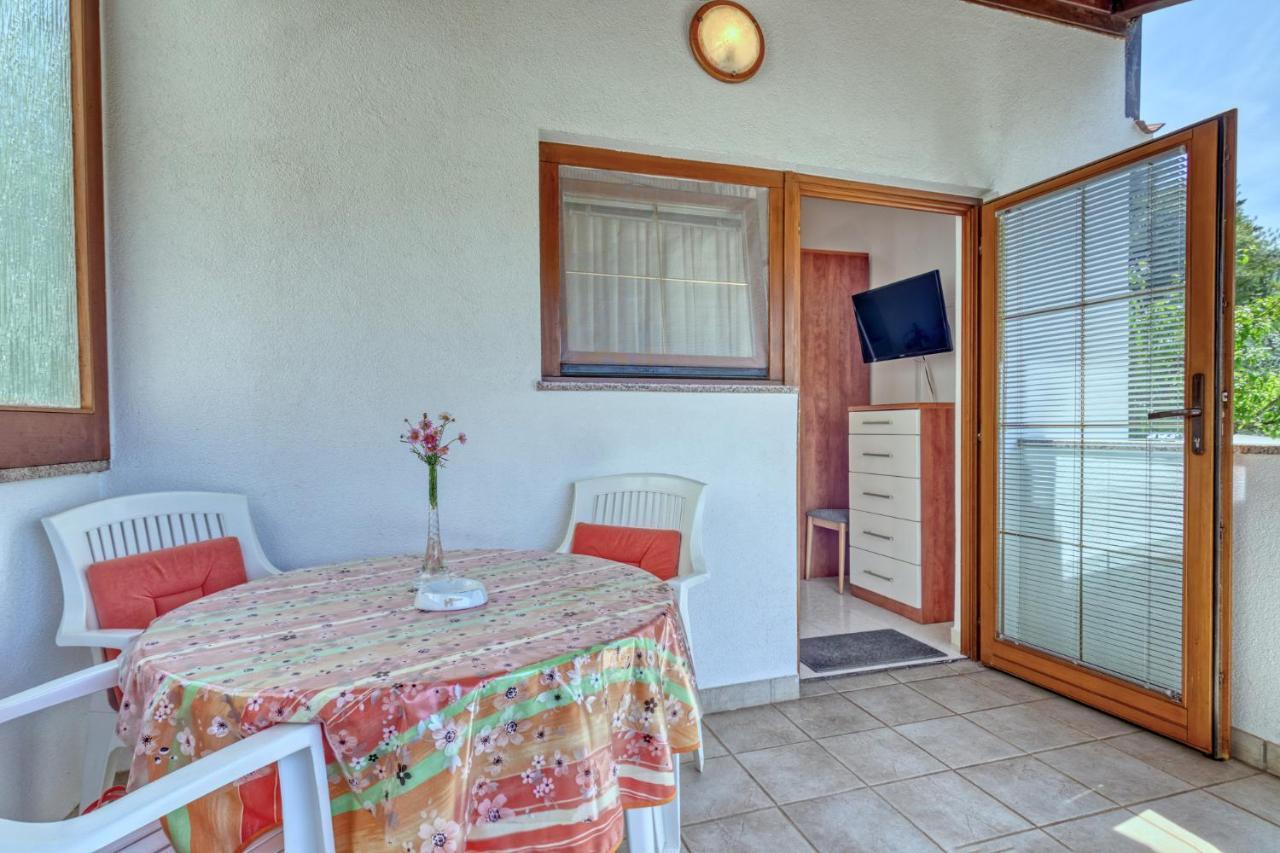 Apartmets Slavica 1644 Banjole Esterno foto