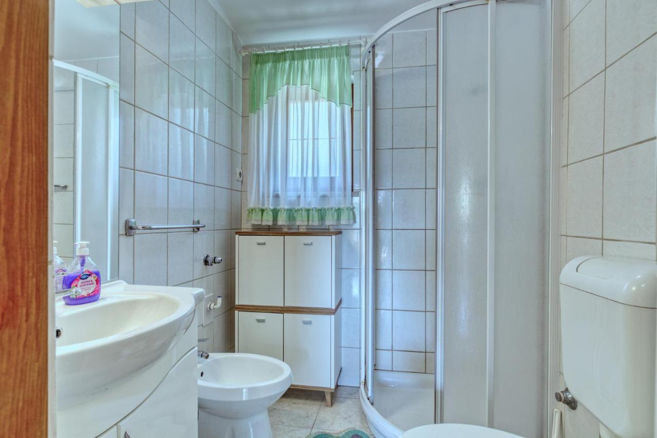 Apartmets Slavica 1644 Banjole Esterno foto